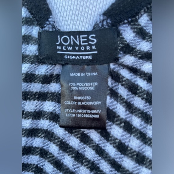 Jones New York Plaid Shrug - Picture 8 of 8